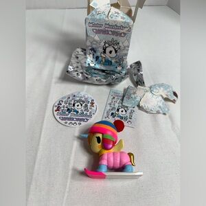 Tokidoki winter wonderland Pom Pom unicornio